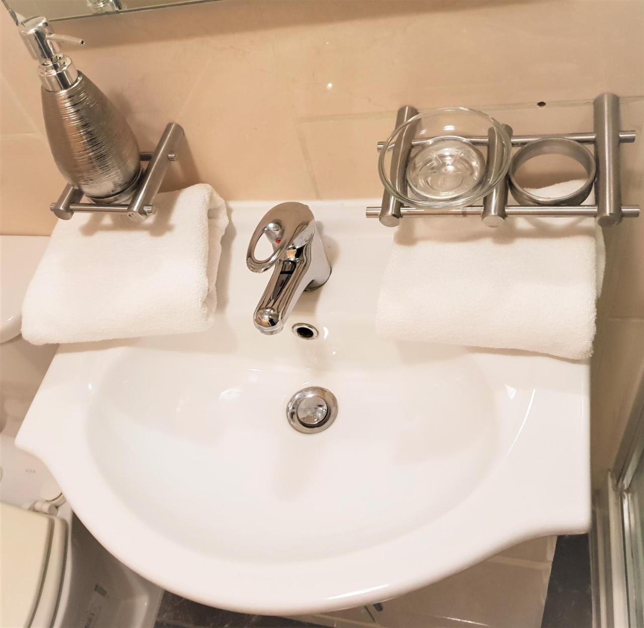 The King William Hotel Лондон Екстер'єр фото